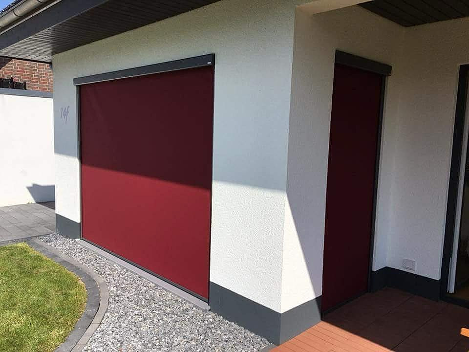 Senkrechtbeschattung für Fenster, Ergolding