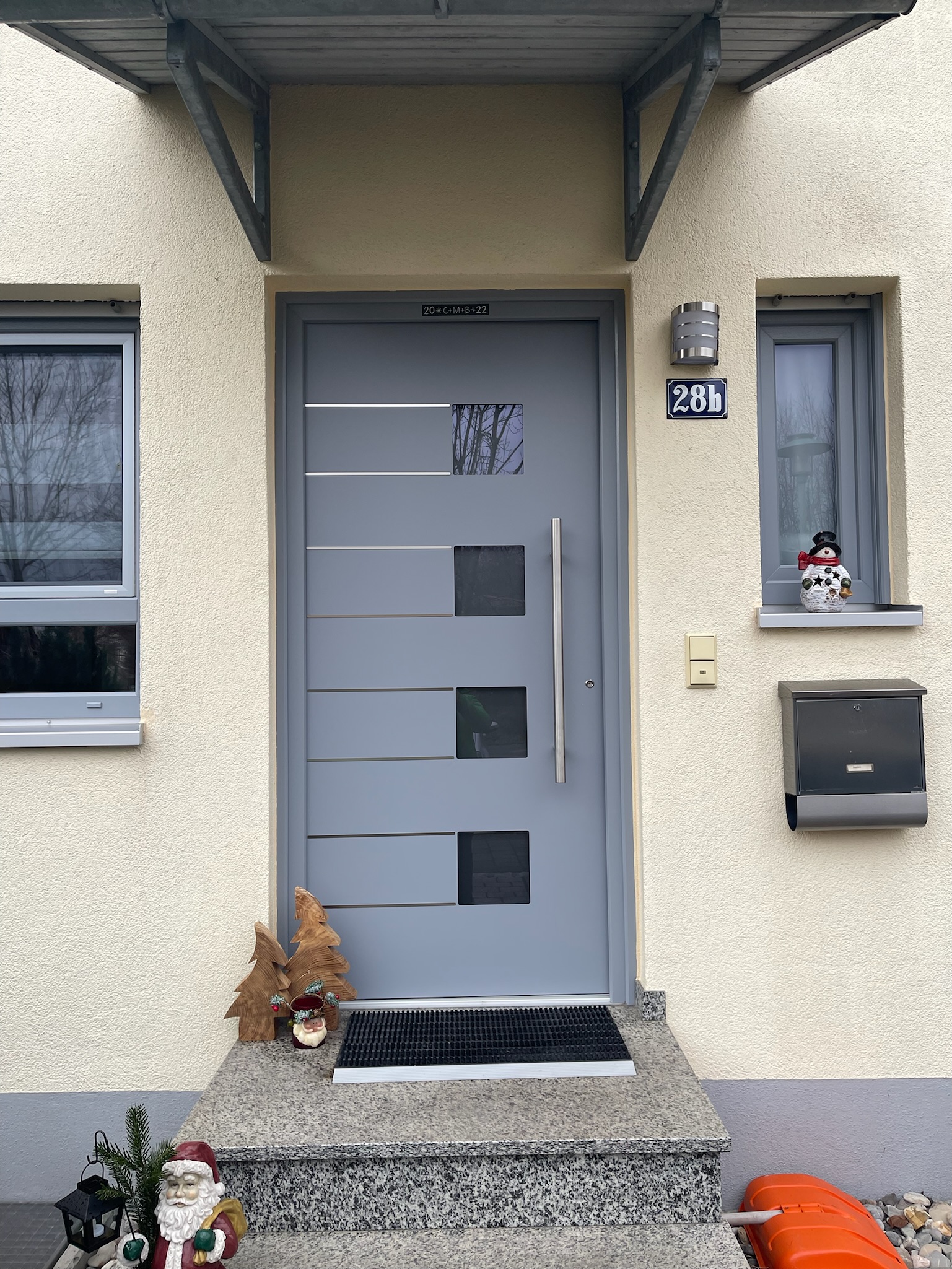 Neue Haustür, Neuötting