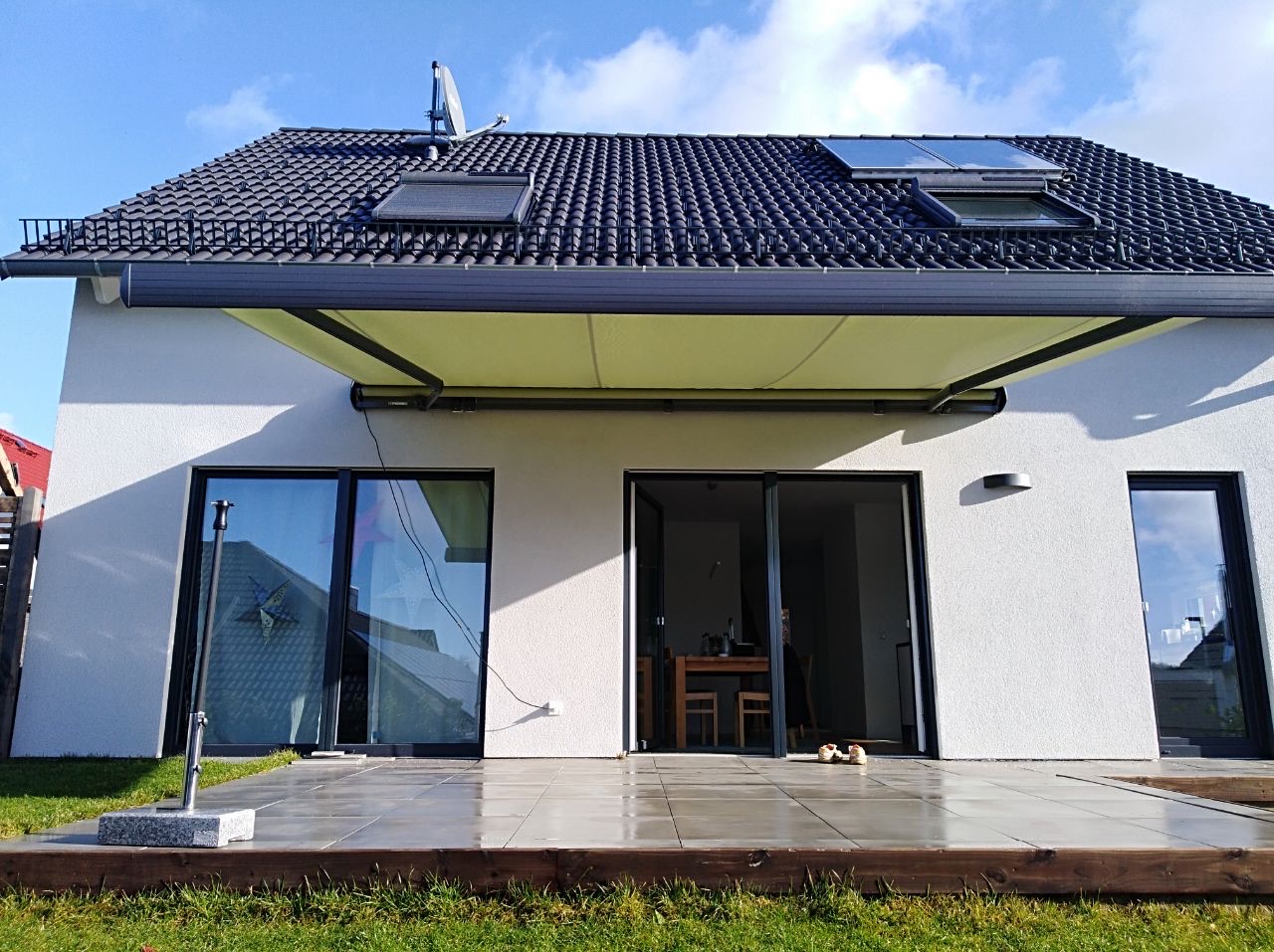 Markise und Dachfensterrollladen, Hauzenberg